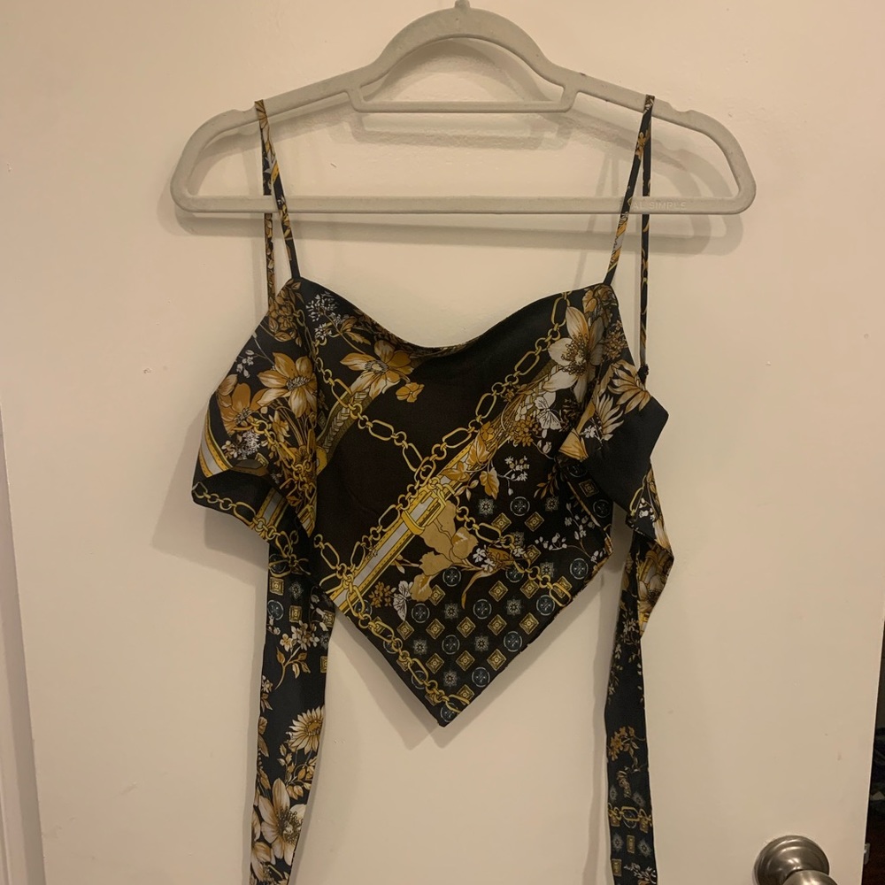 Patterned Scarf Top - Picture 2 of 4